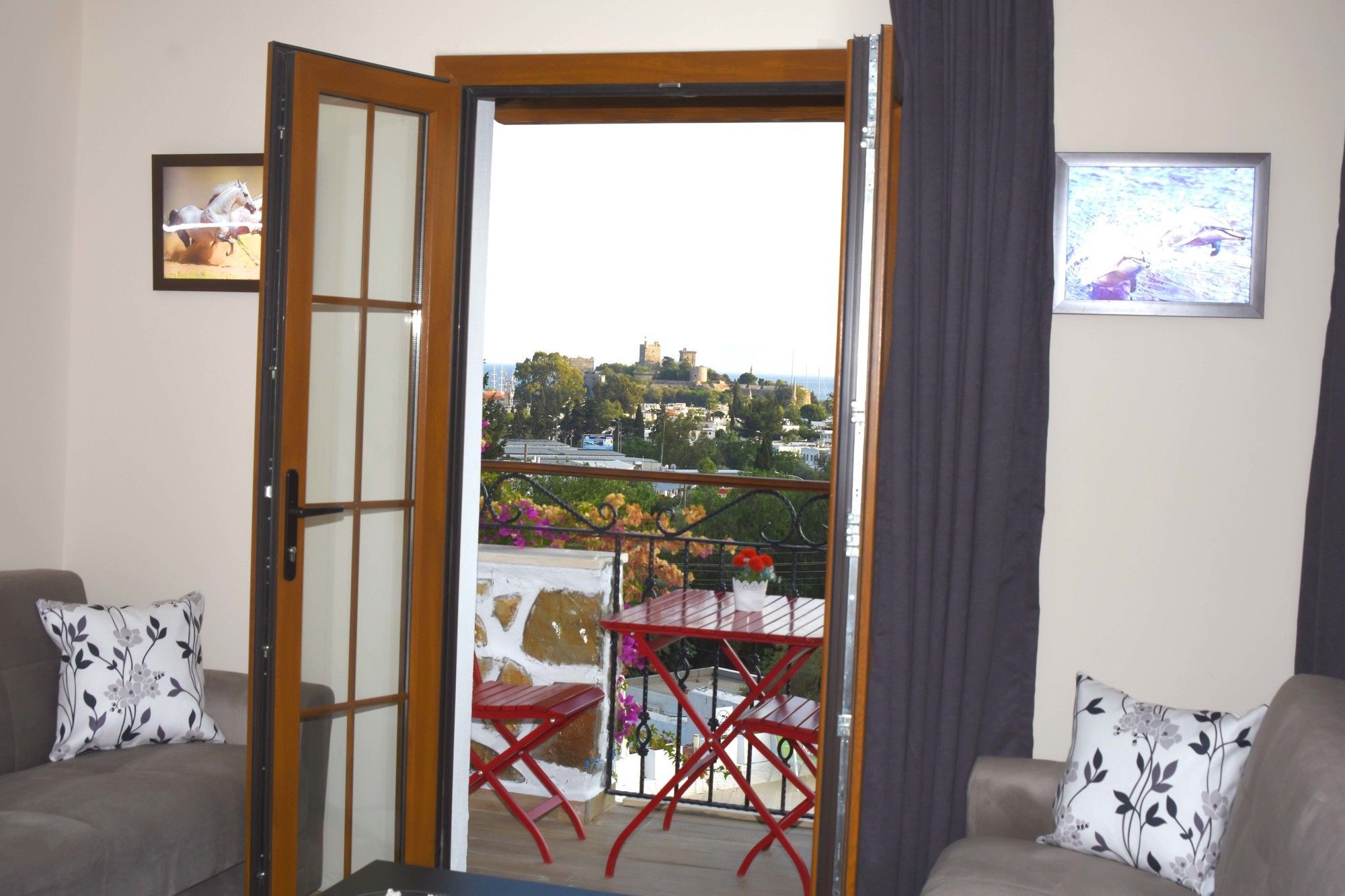 Dasis Hotel Suites Бодрум Экстерьер фото